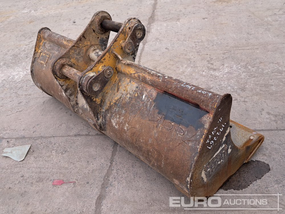 CAT 72" Ditching Bucket 65mm Pin to suit 13 Ton Excavator - Cazo: foto 3 CAT 72" Ditching Bucket 65mm Pin to suit 13 Ton Excavator - Cazo: foto 3