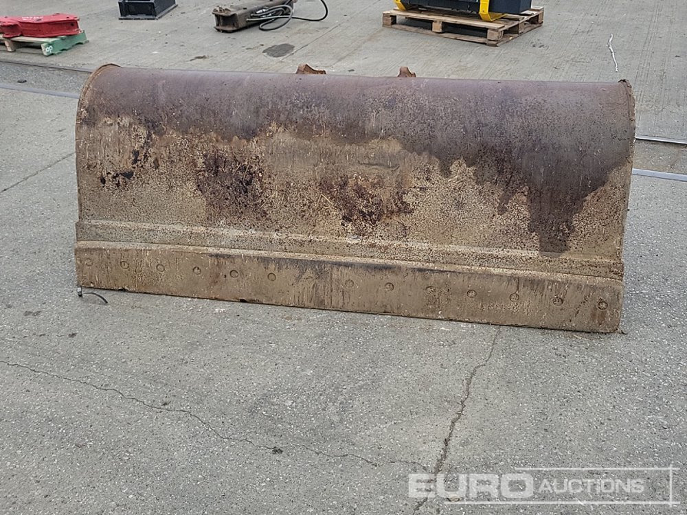CAT 82" Ditching Bucket 80mm Pin to suit 20 Ton Excavator - Cazo: foto 4 CAT 82" Ditching Bucket 80mm Pin to suit 20 Ton Excavator - Cazo: foto 4