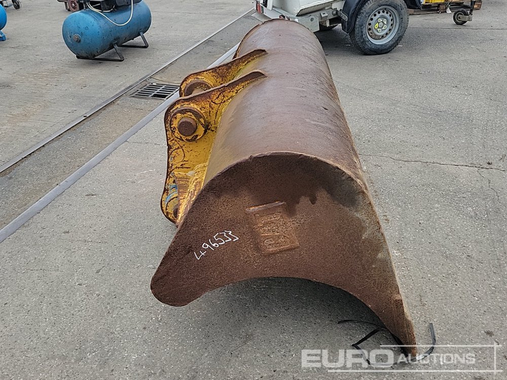 CAT 82" Ditching Bucket 80mm Pin to suit 20 Ton Excavator - Cazo: foto 2 CAT 82" Ditching Bucket 80mm Pin to suit 20 Ton Excavator - Cazo: foto 2