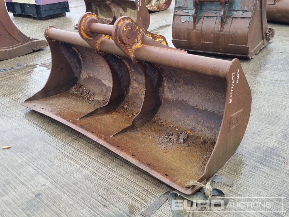 CAT 84" Ditching Bucket 80mm Pin to suit 20 Ton Excavator - Cazo: foto 1 CAT 84" Ditching Bucket 80mm Pin to suit 20 Ton Excavator - Cazo: foto 1