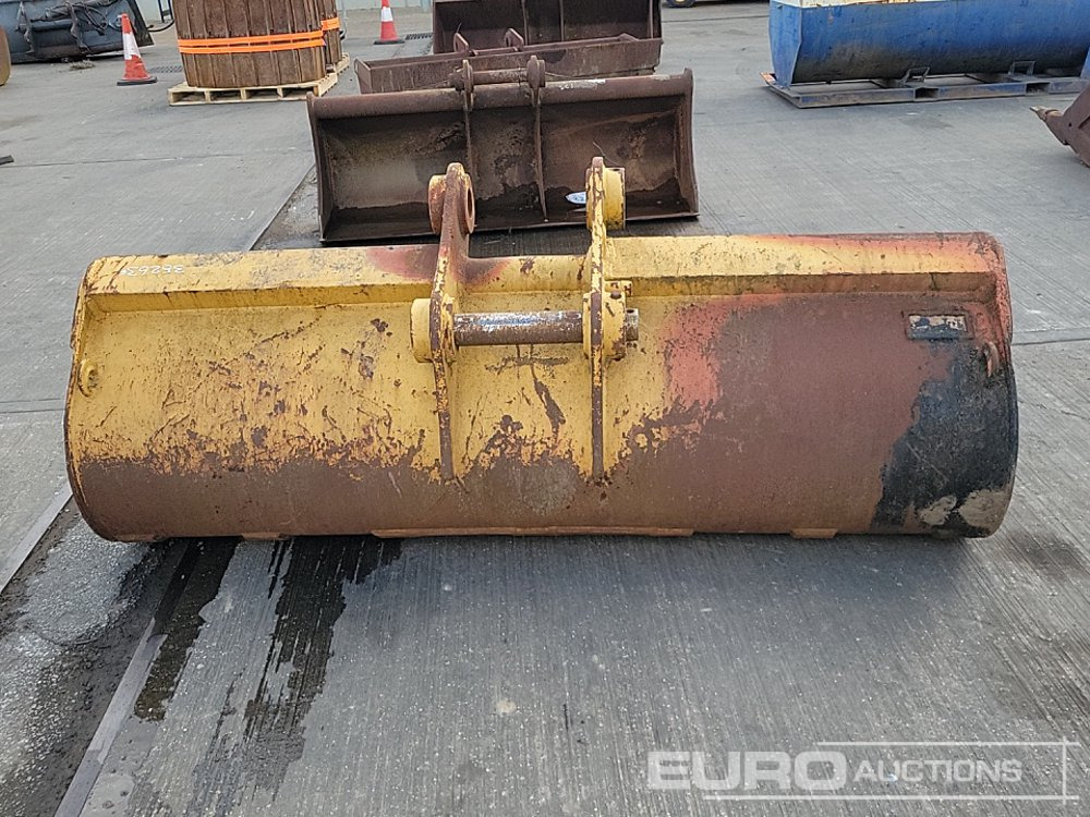 CAT 94" Ditching Bucket 80mm Pin to suit 20 Ton Excavator - Cazo: foto 4 CAT 94" Ditching Bucket 80mm Pin to suit 20 Ton Excavator - Cazo: foto 4