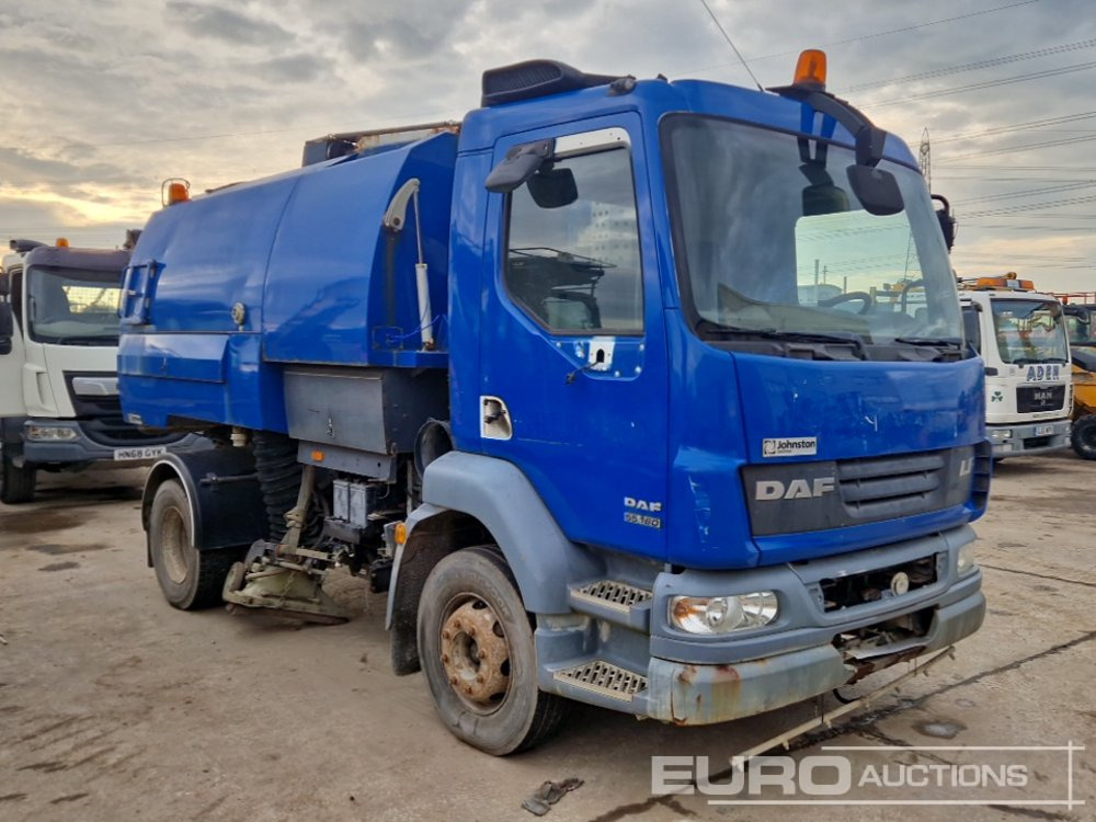 Barredora vial DAF LF55.160: foto 7