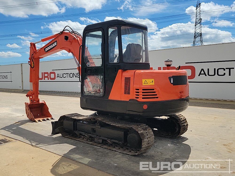Doosan DH55-V - Miniexcavadora: foto 3 Doosan DH55-V - Miniexcavadora: foto 3