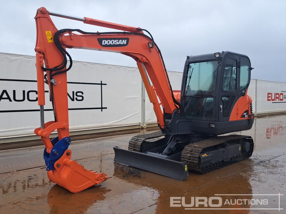 Doosan DX60 - Miniexcavadora: foto 1 Doosan DX60 - Miniexcavadora: foto 1