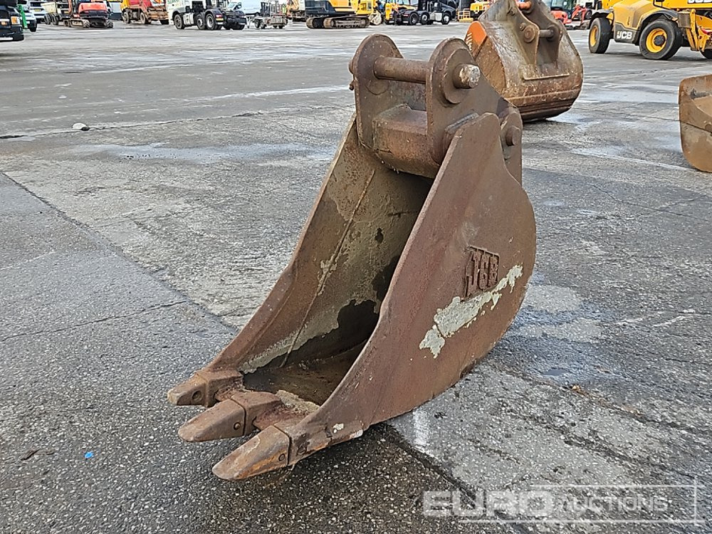 JCB 18" Digging Bucket 65mm Pin to suit 13 Ton Excavator - Cazo: foto 1 JCB 18" Digging Bucket 65mm Pin to suit 13 Ton Excavator - Cazo: foto 1