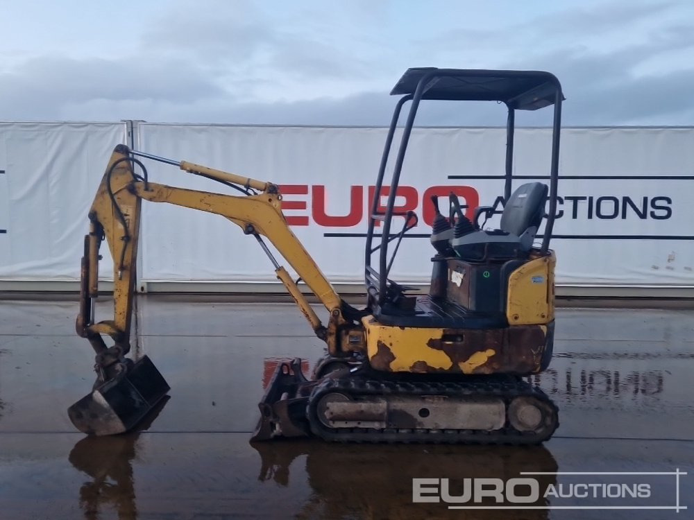 Komatsu PC16R-3HS - Miniexcavadora: foto 2 Komatsu PC16R-3HS - Miniexcavadora: foto 2