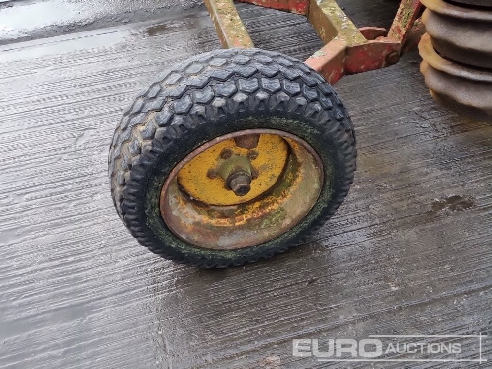 Maquinaria agrícola Vaderstad Single Axle Draw Bar Hydraulic Folding Ring Roller: foto 18 Maquinaria agrícola Vaderstad Single Axle Draw Bar Hydraulic Folding Ring Roller: foto 18
