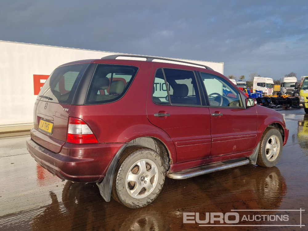 Mercedes ML270 - SUV/ Todoterreno: foto 5 Mercedes ML270 - SUV/ Todoterreno: foto 5