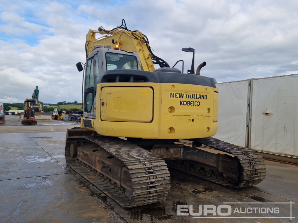 New Holland Kobelco E225BSR - Excavadora de cadenas: foto 3 New Holland Kobelco E225BSR - Excavadora de cadenas: foto 3