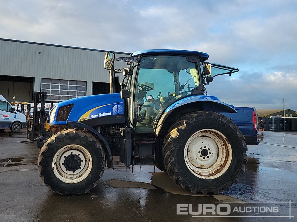 New Holland TS100A - Tractor: foto 2 New Holland TS100A - Tractor: foto 2