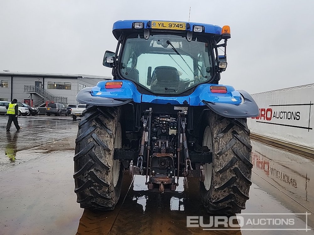 New Holland TS135A - Tractor: foto 4 New Holland TS135A - Tractor: foto 4