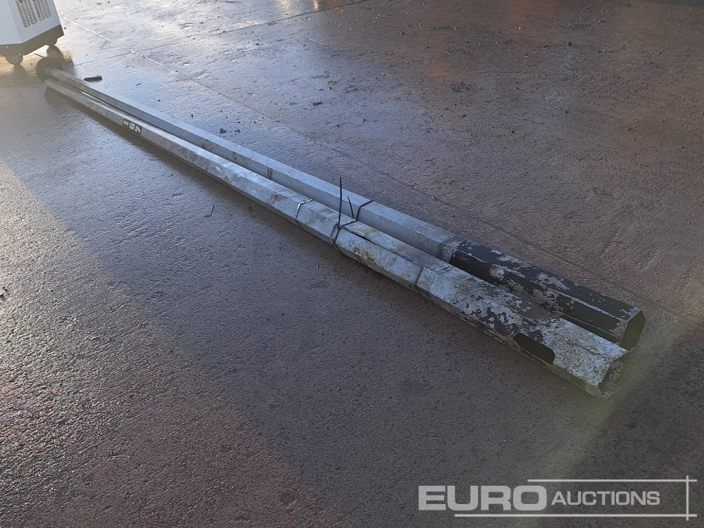 Lamp Posts (2 of) - Otros maquinaria: foto 4 Lamp Posts (2 of) - Otros maquinaria: foto 4