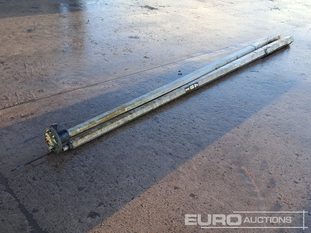 Lamp Posts (2 of) - Otros maquinaria: foto 3 Lamp Posts (2 of) - Otros maquinaria: foto 3