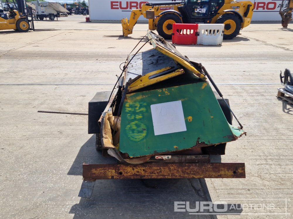 Single Axle Compressor (Damaged, Parts Missing) - Compresor de aire: foto 4 Single Axle Compressor (Damaged, Parts Missing) - Compresor de aire: foto 4