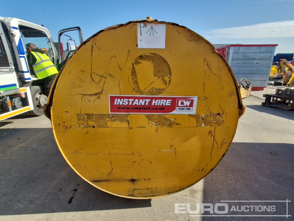 Taylor engineering 2183 Litre Static Bunded Fuel Bowser, Manual Pump - Tanque de almacenamiento: foto 4 Taylor engineering 2183 Litre Static Bunded Fuel Bowser, Manual Pump - Tanque de almacenamiento: foto 4