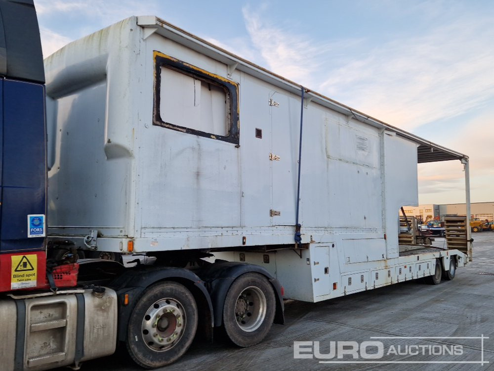 Twin Axle Step Frame Racing Team Hospitality Trailer, Ramps - Semirremolque portavehículos: foto 1 Twin Axle Step Frame Racing Team Hospitality Trailer, Ramps - Semirremolque portavehículos: foto 1