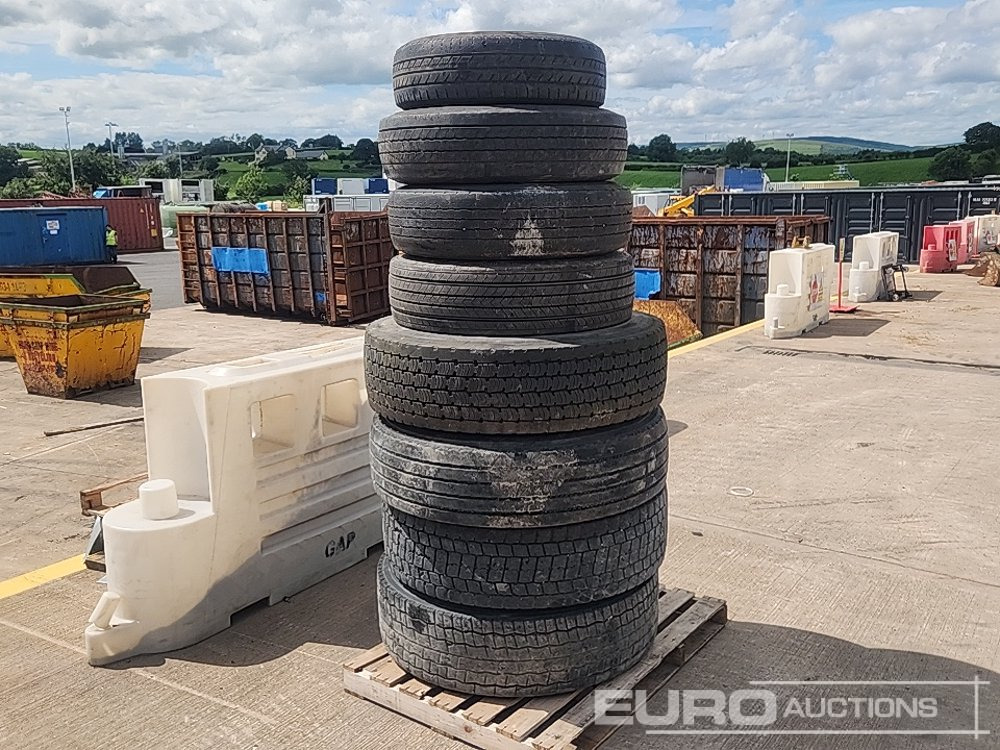 Tyre & Rim to suit Lorry/Trailer (8 of) - Neumático: foto 4 Tyre & Rim to suit Lorry/Trailer (8 of) - Neumático: foto 4
