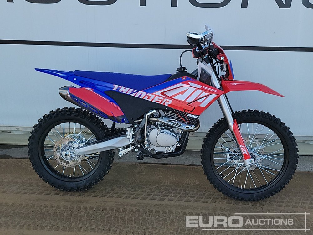 Unused 2025 Apollo Thunder 250cc Motorcross Bike, 21" Front, 18" Rear Tyres, Electric Start, Air Cooled, Hydraulic Suspension, Disc Brakes, Lighting Kit (UNASSEMBLED) - Motocicleta: foto 5 Unused 2025 Apollo Thunder 250cc Motorcross Bike, 21" Front, 18" Rear Tyres, Electric Start, Air Cooled, Hydraulic Suspension, Disc Brakes, Lighting Kit (UNASSEMBLED) - Motocicleta: foto 5