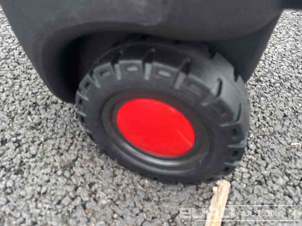 Tanque de almacenamiento Unused Emiliana Serbatoi 55 Litre Diesel Caddy: foto 9 Tanque de almacenamiento Unused Emiliana Serbatoi 55 Litre Diesel Caddy: foto 9