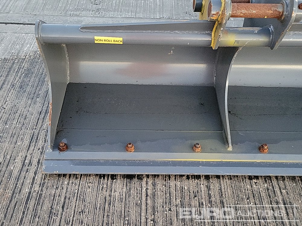 Cazo nuevo Unused Strickland 60" Ditching Bucket 45mm Pin to suit 4-6 Ton Excavator: foto 9 Cazo nuevo Unused Strickland 60" Ditching Bucket 45mm Pin to suit 4-6 Ton Excavator: foto 9