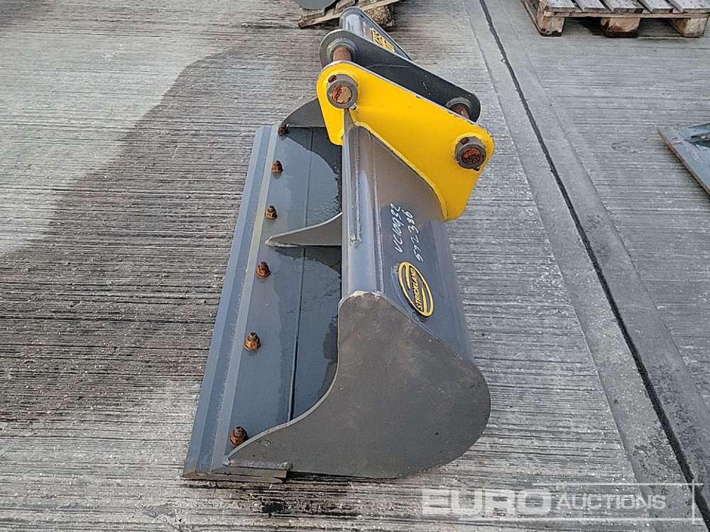 Unused Strickland 60" Ditching Bucket 45mm Pin to suit 4-6 Ton Excavator - Cazo: foto 2 Unused Strickland 60" Ditching Bucket 45mm Pin to suit 4-6 Ton Excavator - Cazo: foto 2