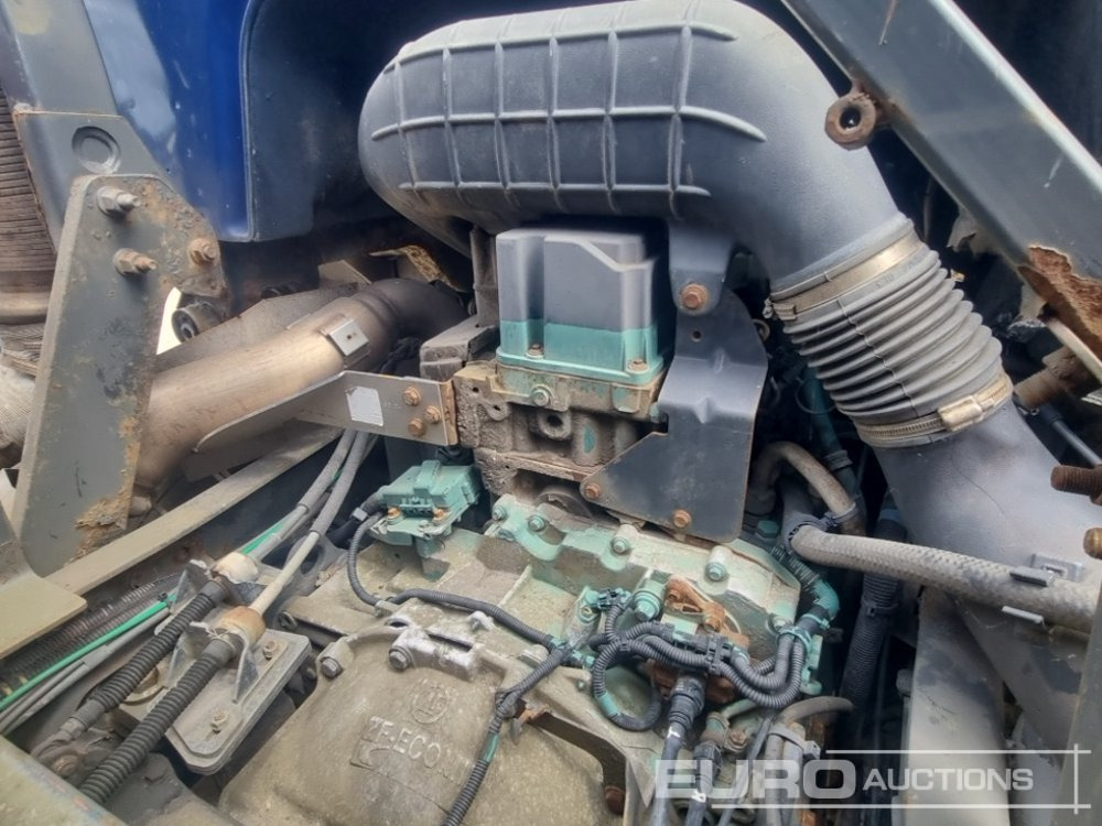 Camión portacontenedor de cadenas Volvo 4x2 Skip Loader Lorry, Extendable Arms, Manual Gearbox (Reg. Docs. & Plating Certificate Available): foto 23