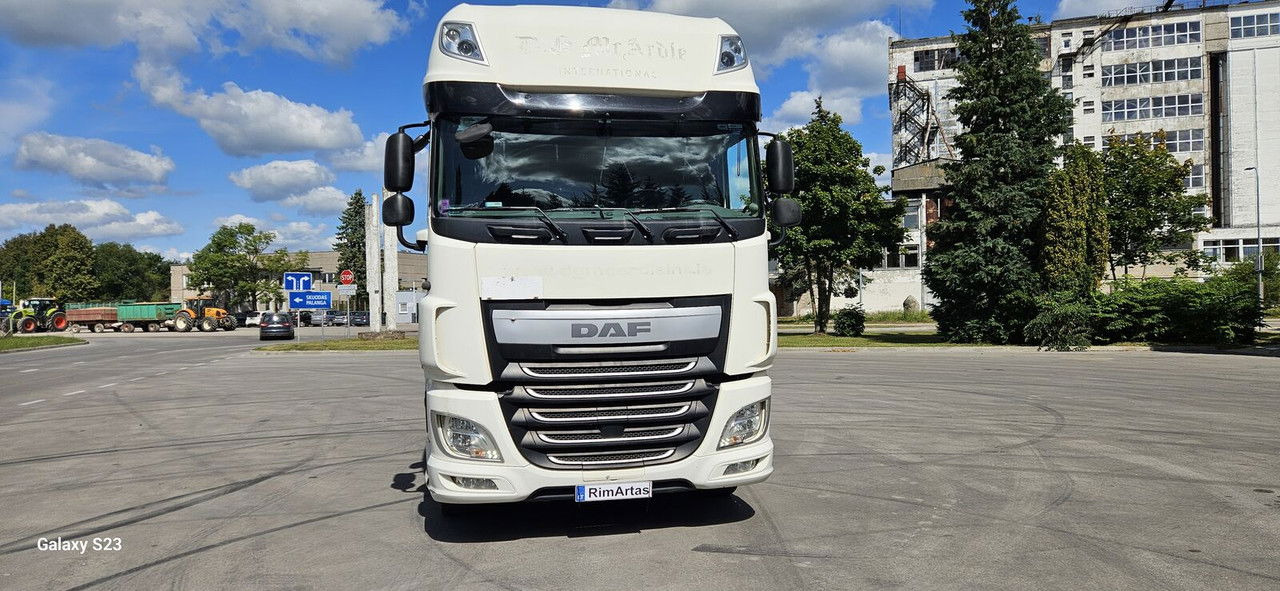 DAF XF 105.460 - Cabeza tractora: foto 2 DAF XF 105.460 - Cabeza tractora: foto 2