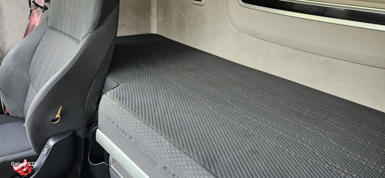 DAF XF 106.480 - Cabeza tractora: foto 4 DAF XF 106.480 - Cabeza tractora: foto 4