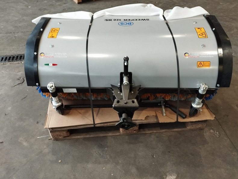 BCS Spazzatrice SWEEPER 120 - Barredora cucharón: foto 1 BCS Spazzatrice SWEEPER 120 - Barredora cucharón: foto 1