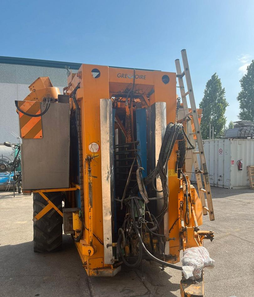 Vendemmiatrice usata Grégoire G60I - Vendimiadora: foto 4 Vendemmiatrice usata Grégoire G60I - Vendimiadora: foto 4