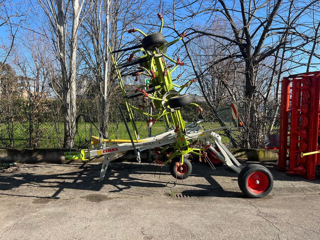 Voltafieno Claas Volto 900T - Henificadora: foto 5 Voltafieno Claas Volto 900T - Henificadora: foto 5