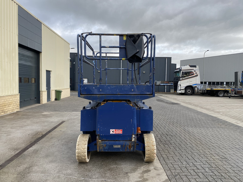 Iteco IT12151, Schaar hoogwerker, 14 meter - Plataforma de tijeras: foto 3 Iteco IT12151, Schaar hoogwerker, 14 meter - Plataforma de tijeras: foto 3