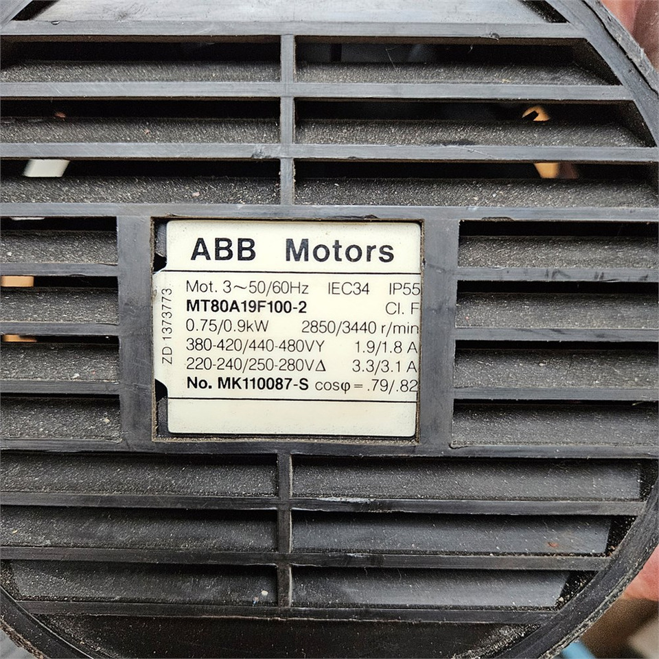 Máquina herramienta ABB MT80A19F100-2 / M3AA180MLB4: foto 8 Máquina herramienta ABB MT80A19F100-2 / M3AA180MLB4: foto 8