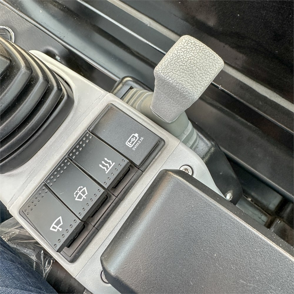 Miniexcavadora Bernards 2.7EXKA: foto 18 Miniexcavadora Bernards 2.7EXKA: foto 18