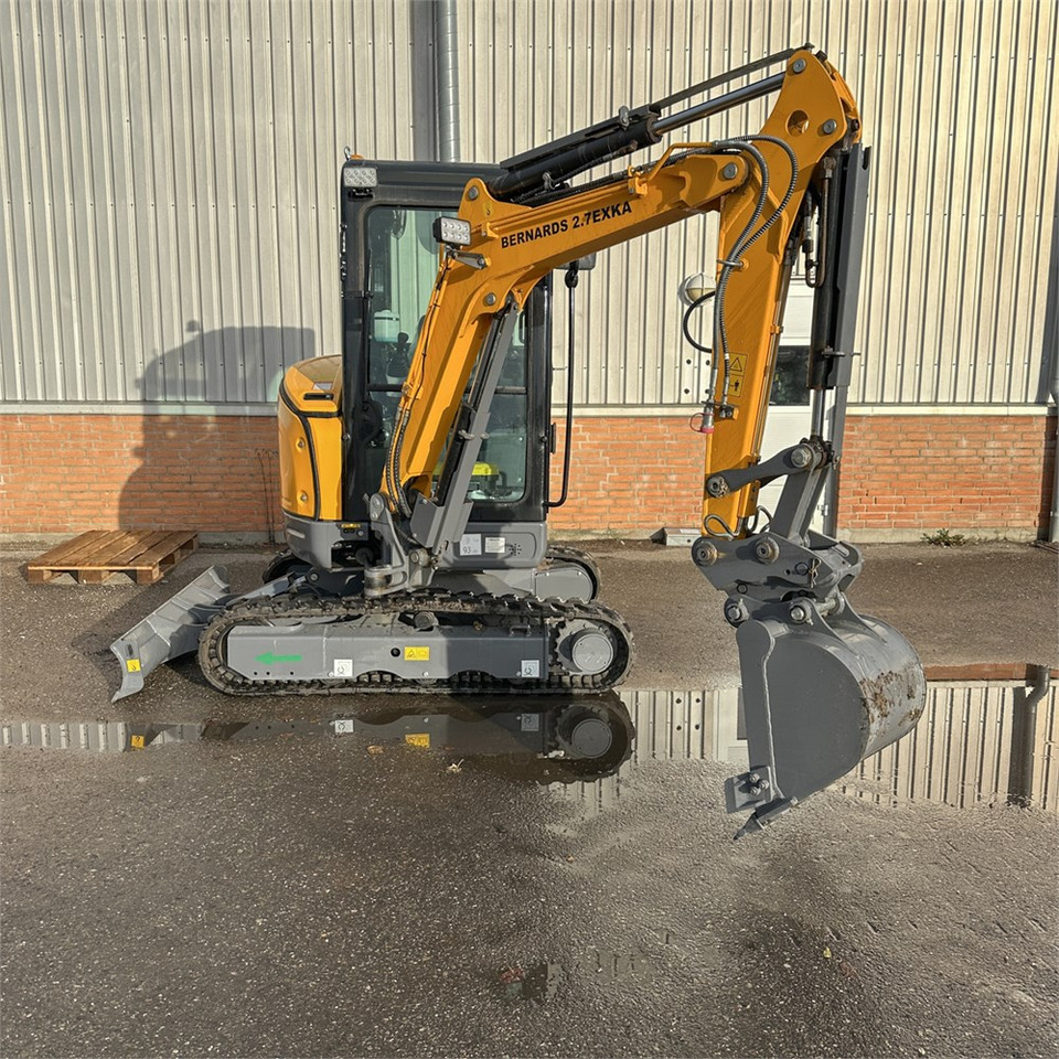 Miniexcavadora Bernards 2.7EXKA: foto 24 Miniexcavadora Bernards 2.7EXKA: foto 24