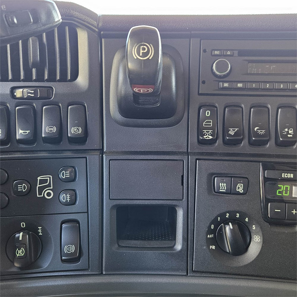 Cabeza tractora Scania R 560 LA6X2 4MNB: foto 18