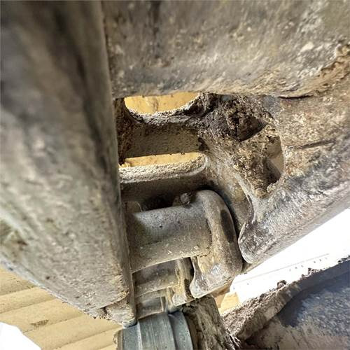 Excavadora de cadenas Caterpillar 324 EL: foto 41