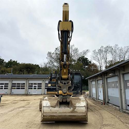 Excavadora de cadenas Caterpillar 324 EL: foto 9