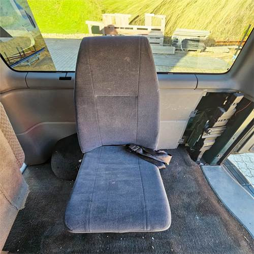 Furgoneta de pasajeros Chevrolet Express Van 2500: foto 15