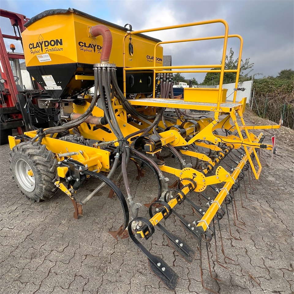 Claydon 4M Hybrid Fert - Maquinaria de siembra: foto 3 Claydon 4M Hybrid Fert - Maquinaria de siembra: foto 3