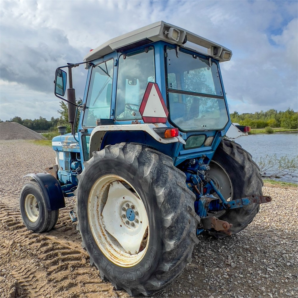 Ford 5610 - Tractor: foto 5 Ford 5610 - Tractor: foto 5