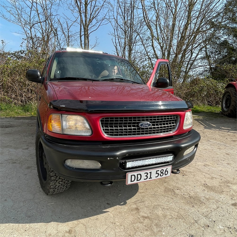 Coche Ford Expedition: foto 18