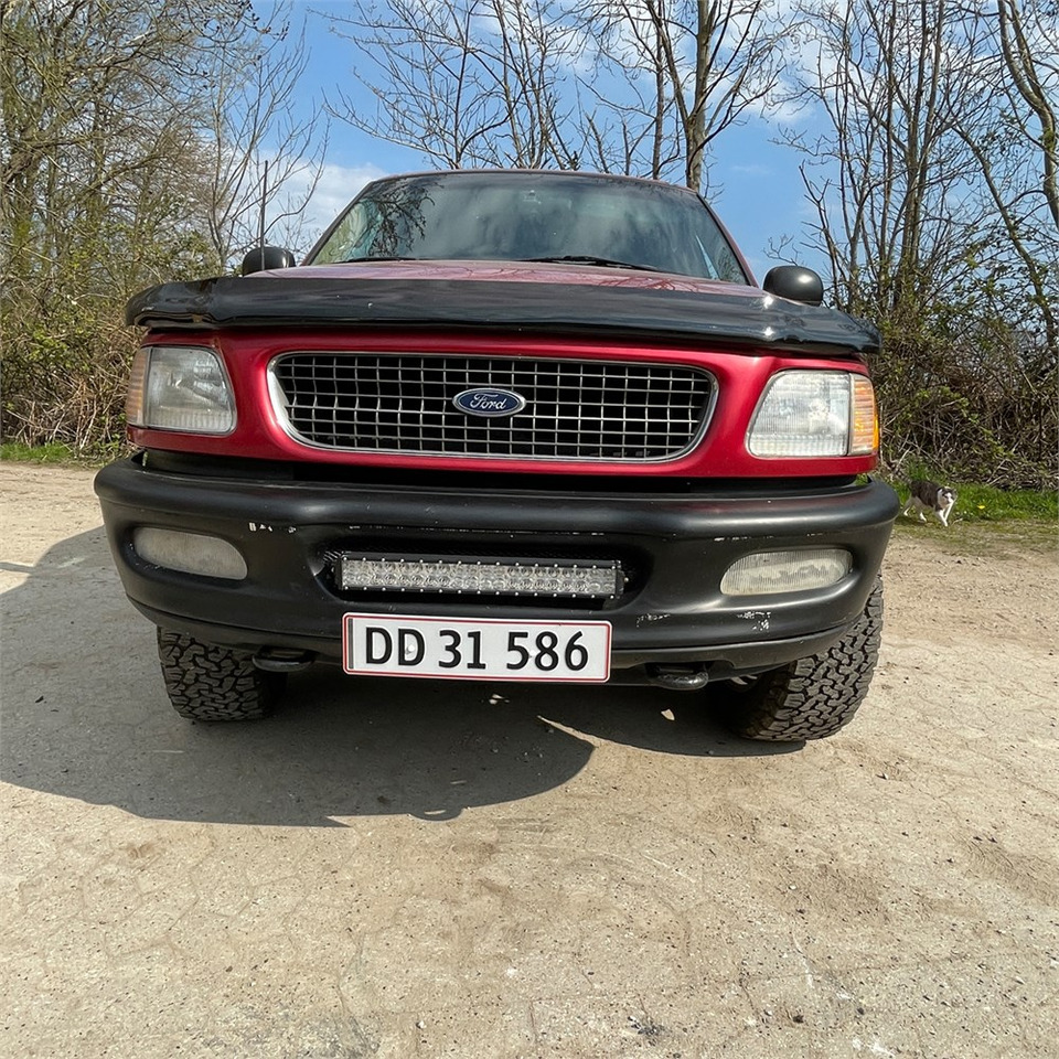 Coche Ford Expedition: foto 17