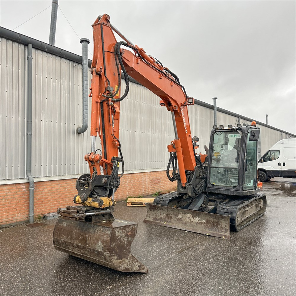 Hitachi ZX85 USB-6 - Miniexcavadora: foto 5 Hitachi ZX85 USB-6 - Miniexcavadora: foto 5