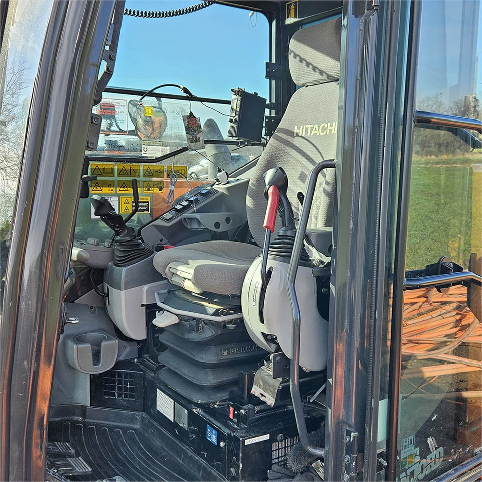 Miniexcavadora Hitachi ZX85USB-6: foto 16 Miniexcavadora Hitachi ZX85USB-6: foto 16