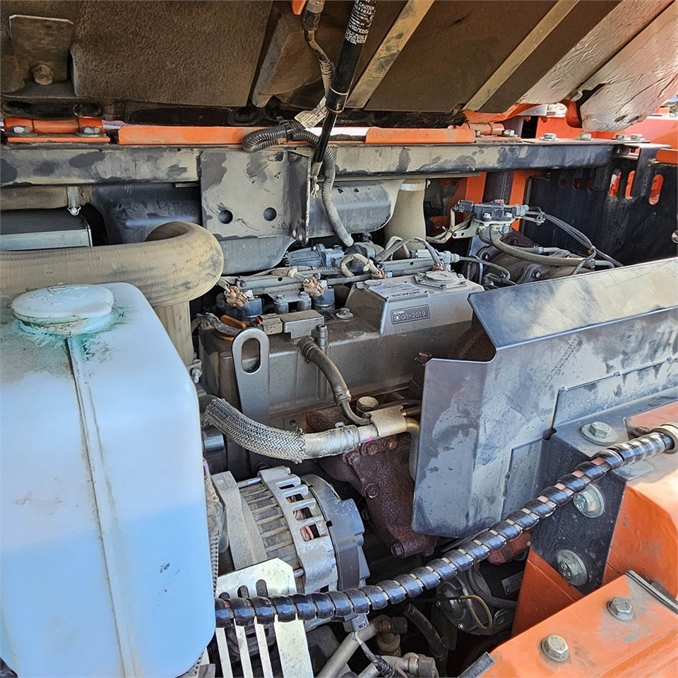 Miniexcavadora Hitachi ZX85USB-6: foto 45 Miniexcavadora Hitachi ZX85USB-6: foto 45