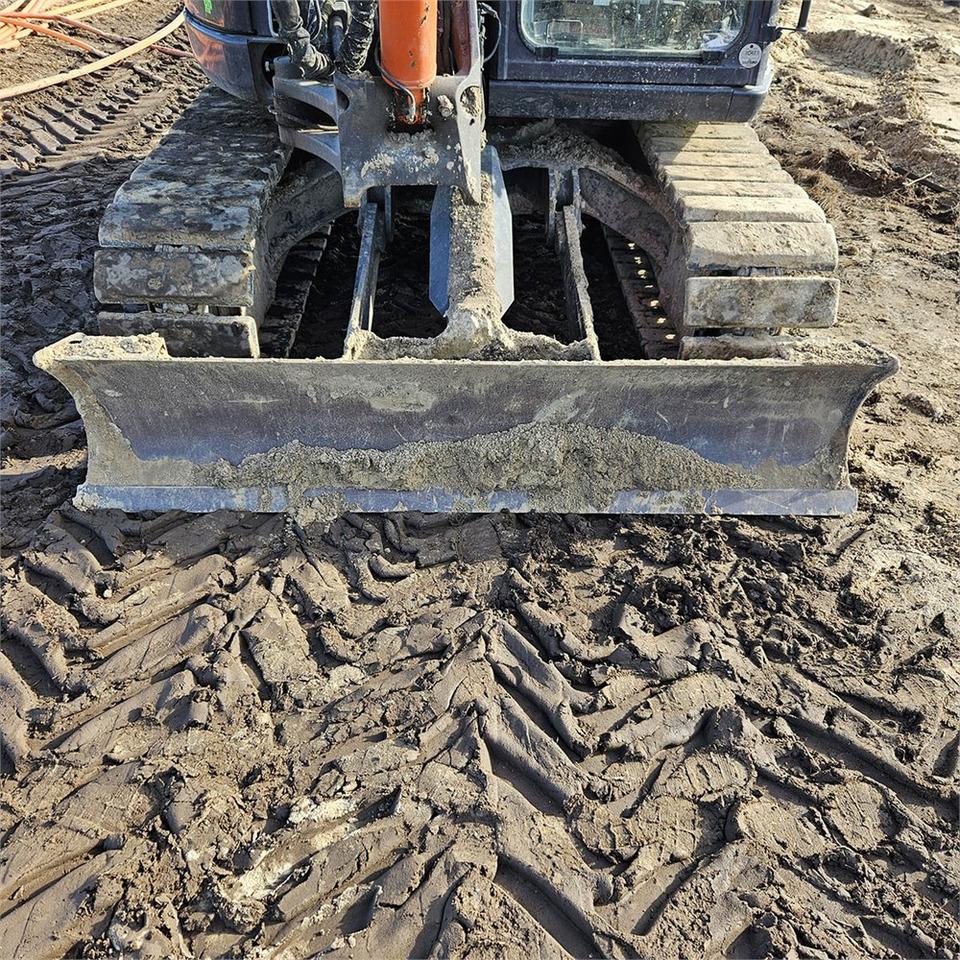 Miniexcavadora Hitachi ZX85USB-6: foto 39 Miniexcavadora Hitachi ZX85USB-6: foto 39