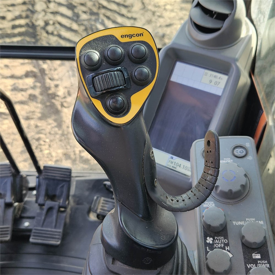 Miniexcavadora Hitachi ZX85USB-6: foto 19 Miniexcavadora Hitachi ZX85USB-6: foto 19