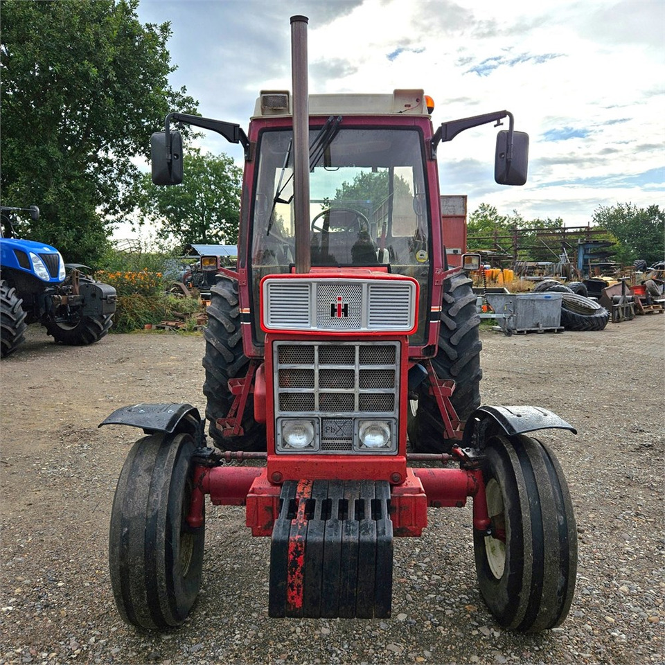 IH 1056 XL 2 WD - Tractor: foto 3 IH 1056 XL 2 WD - Tractor: foto 3