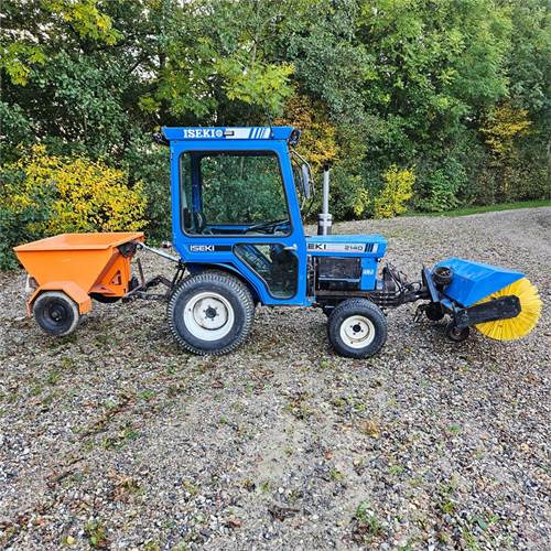 Iseki 2140 - Tractor municipal: foto 3 Iseki 2140 - Tractor municipal: foto 3